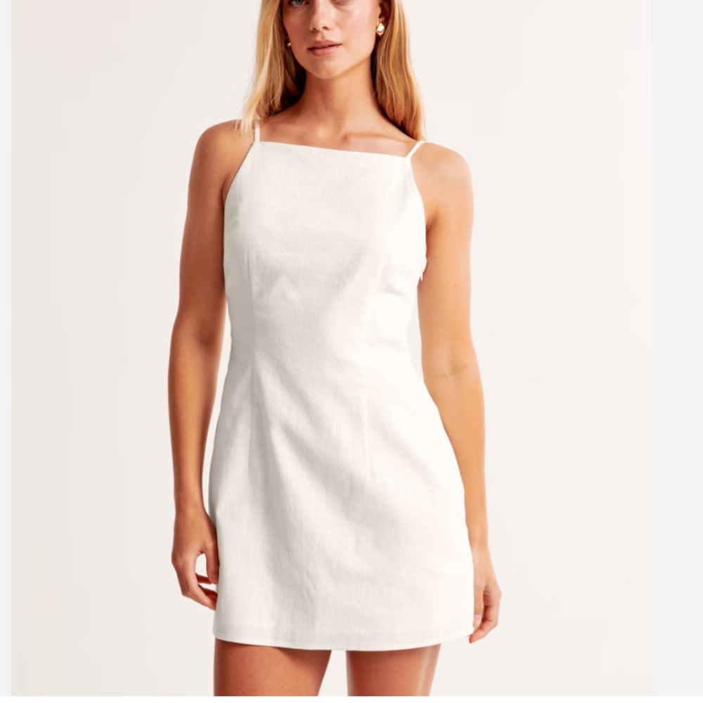 Abercrombie & Fitch High-Neck Scrappy Mini Dress